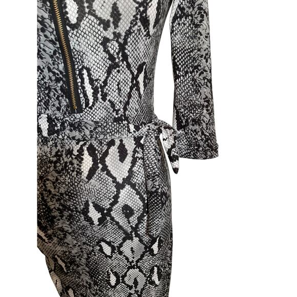 NWT Worth It Womens One Size Gray Black Dress Snake Print Zip Front Bodycon - Picture 13 of 13